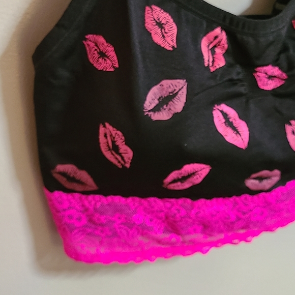 Torrid curve bralette 5 items $10 - Picture 3 of 9